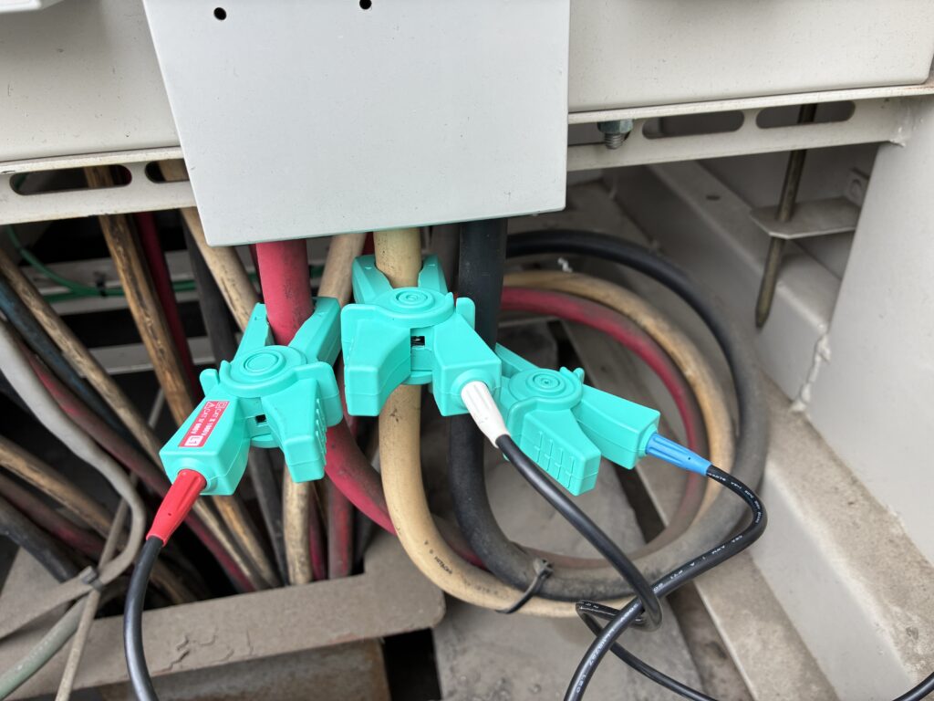 ケーブルに検相器をつける