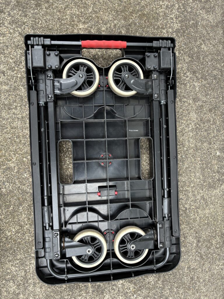 台車を畳んだ状態(裏)